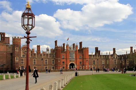 hampton court website.